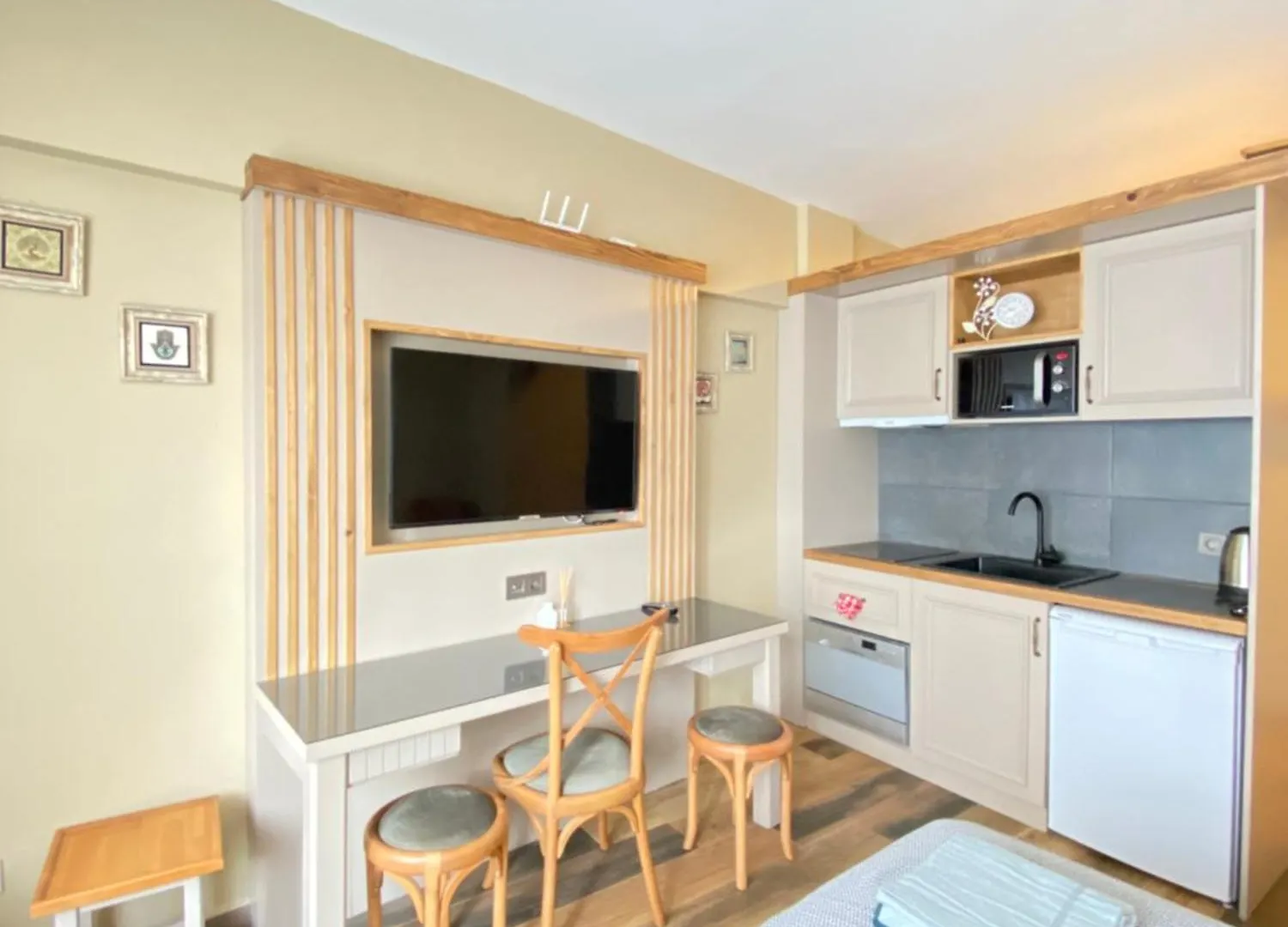 Architect Design - Equipped Flat In Central Kadikoey Istanbul Turkey